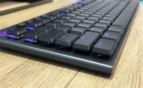 Logitech G915 TKL Review - Gadgets Middle East