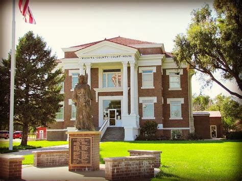 Wichita County (Kansas) courthouse | Courthouse, Kansas, Wichita