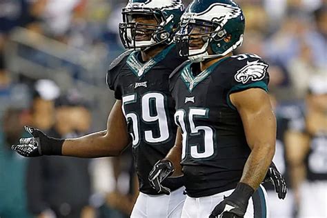 Eagles debut all-black uniforms