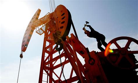 Cnooc, PetroChina Hint at Welcome Cut in Oil Capex - Bloomberg