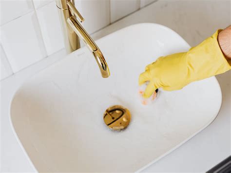 The Importance of Cleaning the Bathroom And Toilet Regularly ...