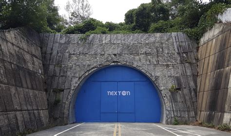 As temperatures rise, farmers plant crops in S.Korean tunnel