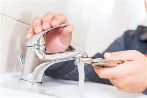 Faucet Repair Services In Farmingville, NY | Professional Leaky Faucet Repair - Pipe Doctor ...