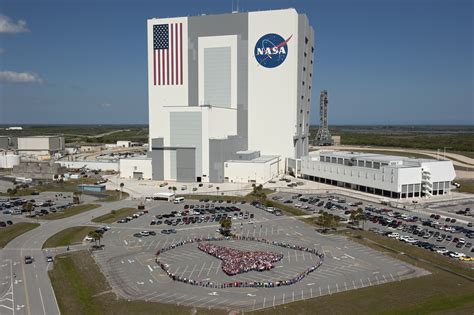 NASA Invites Public to Tour Voluminous Vehicle Assembly Building | Space