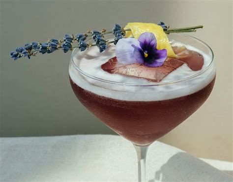 Edible Flowers for Drinks, Cocktail Flowers - Flowers you can eat