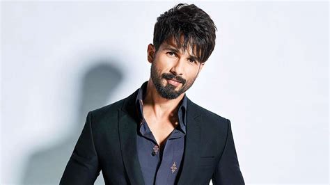 Shahid Kapoor In New Hairstyle