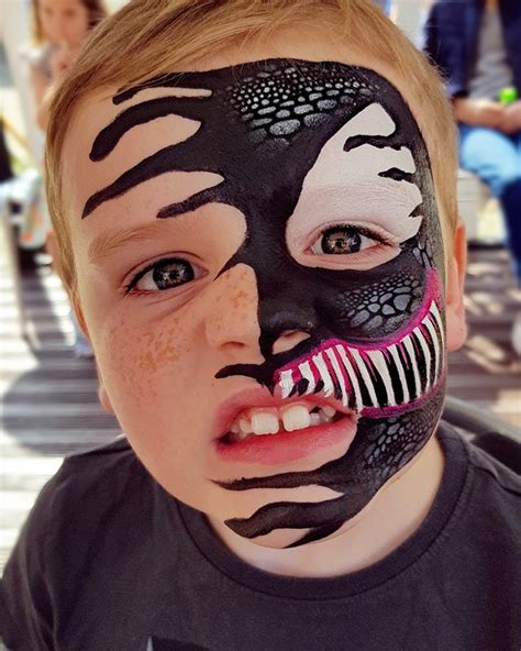 Venom face paint Superhero Face Painting, Face Painting For Boys, Face ...
