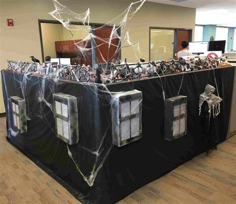 Spooky Halloween Office Decoration Ideas.