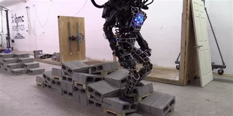 ATLAS Robot Gets Closer to Walking Like a Human – Dark5.tv