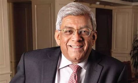 HDFC unveils legacy center on founder HT Parekh before merger