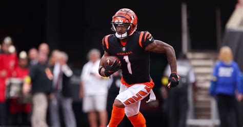 Bengals' Ja'Marr Chase on Cowboys' Trevon Diggs: 'He's a Little Hit or ...