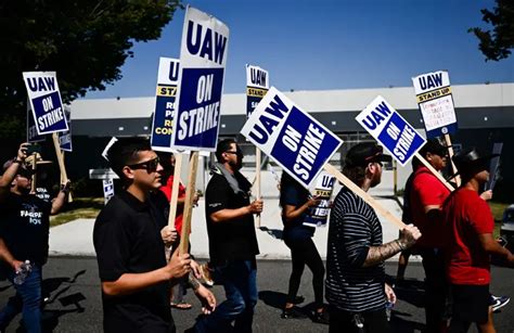 UAW To Expand Strike At Ford And GM - The Seattle Medium