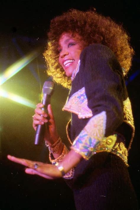 Whitney Houston | Whitney houston, Whitney, Black legends