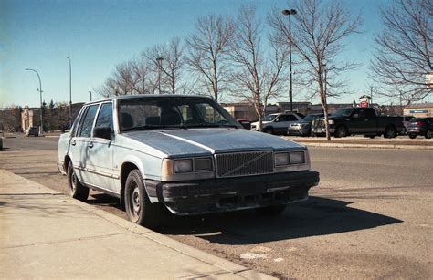 A well used Volvo 700-Series (Shot on film) : Volvo