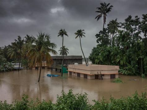 Premium Photo | Kerala flood