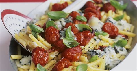 Blue Cheese Pasta Bake recipe | Eat Smarter USA