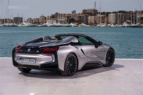 VIDEO: POV BMW i8 Roadster review