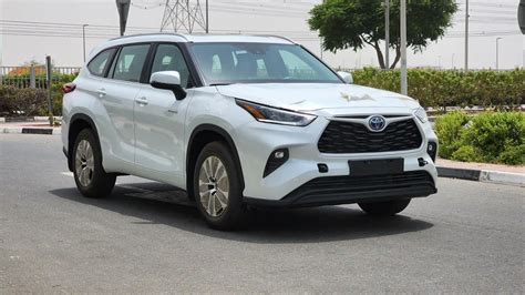 2023 Toyota Highlander Hybrid (White) for Sale | Alwan Global