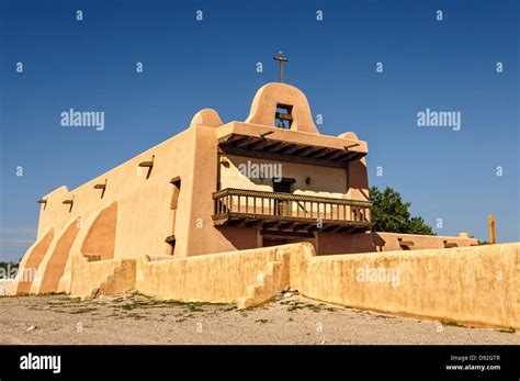 San ildefonso pueblo hi-res stock photography and images - Alamy