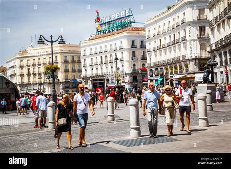 Madrid city centre, Puerta del Sol Stock Photo - Alamy