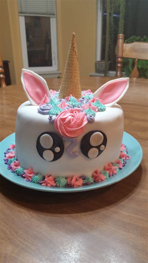 Unicorn cake I made for a 9 year old's birthday party : r/crafts