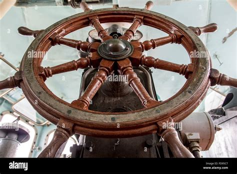 Wheelhouse boat hi-res stock photography and images - Alamy