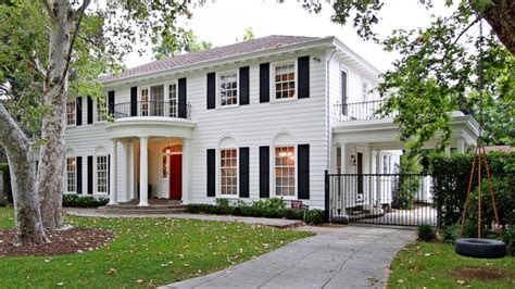 'Father of the Bride' House for Sale for $1.998 Million (Franck Not Included) - ABC News