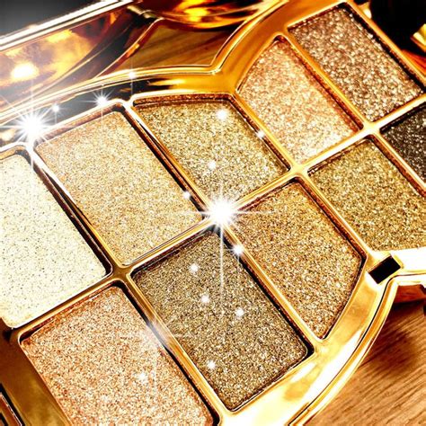 gold glitter eye makeup - Google Search | Shimmer eyeshadow palette, Glitter eyeshadow palette ...