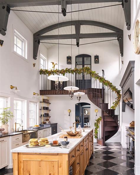 10 Best Farmhouse Spaces We've Seen This Month