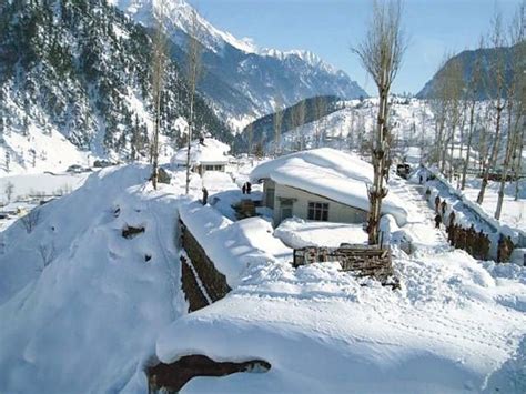 Snowfall in Gilgit after 20 years – Paki Mag