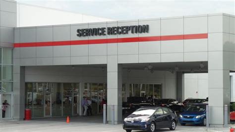 Lakeland Toyota (OPEN 7 DAYS) car dealership in Lakeland, FL 33810 | Kelley Blue Book