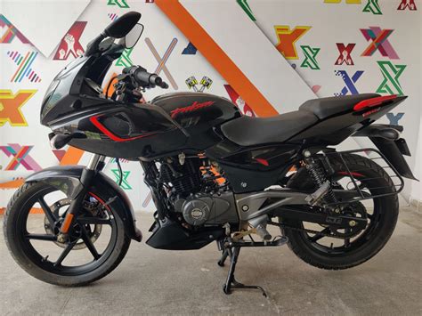 Bajaj Pulsar 180F – BikeX