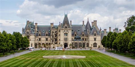 Village Hotel on Biltmore Estate | Travelzoo