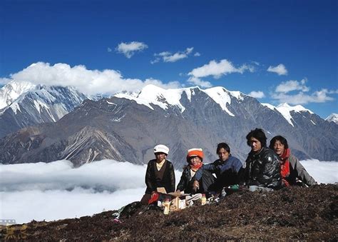 Tibetan People & Snow Mountain , Gongga Mountain, Chengdu Sichuan Attractions, Travel Photos of ...