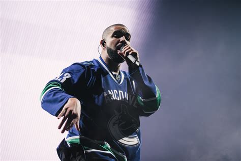 Review: Drake took over Rogers Arena for a dazzling display of his ...