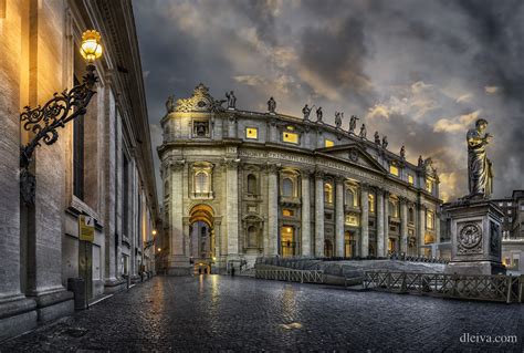 St. Peter's Basilica: HD Wallpaper of Architectural Marvel in the City