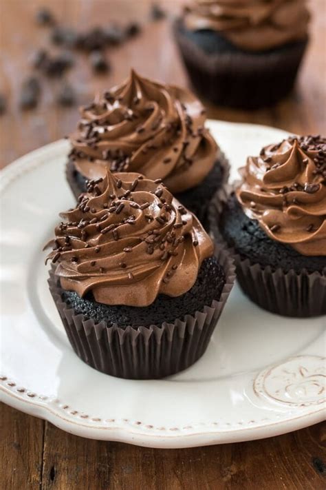 Milk Chocolate Cupcakes - Oh Sweet Basil