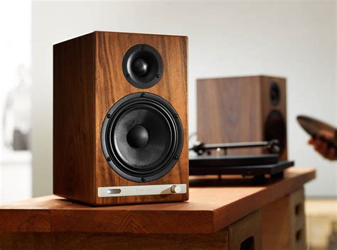 The 12 Best Speakers in the world right now - Bass Head Speakers