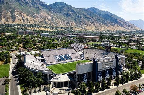 Byu Football Stadium View / Byu Football As Lavell Edwards Stadium ...