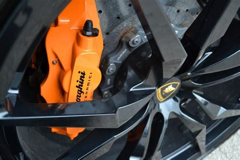 Lamborghini Aventador Orange Painted Calipers - Reforma UK