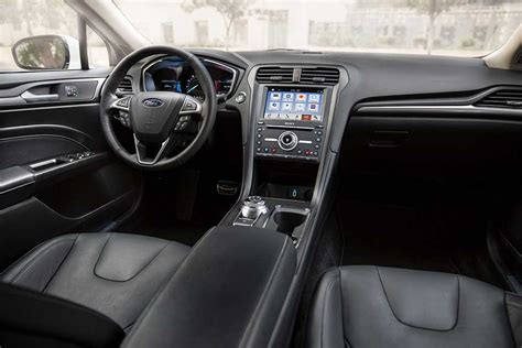 2020 Ford Fusion Review - Autotrader