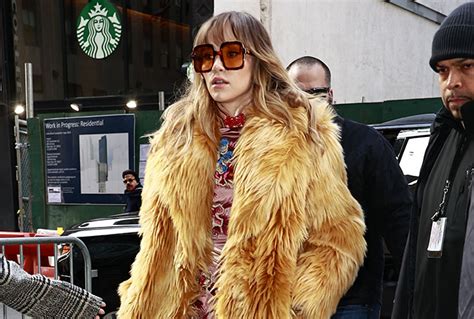 Suki Waterhouse Grooves in 70s Style & Knee-High Boots at ‘Today’ Show ...