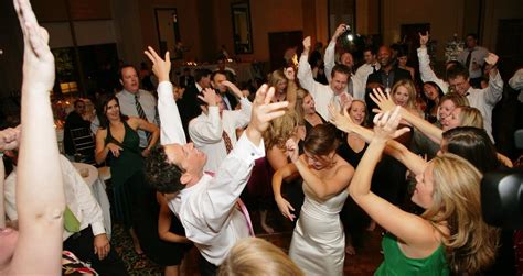 6 Things Brides Really Look For In A Wedding DJ - Digital DJ Tips