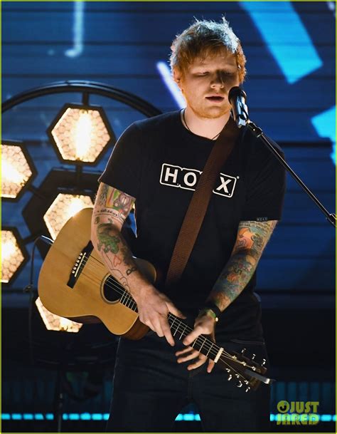 Ed Sheeran's Grammys 2017 Performance Was Amazing - Watch Now! | Photo 1068862 - Photo Gallery ...