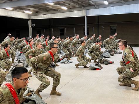 MEDCoE Commanding General recognizes 68W Combat Medic Trainee on his ...