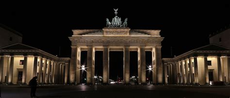 TDIH: December 22, 1989, Berlin's Brandenburg Gate re-opens after nearly 30 years, effectively ...