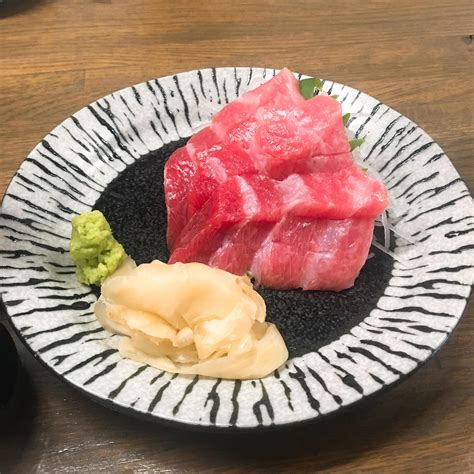 Delicious tuna belly : r/sushi