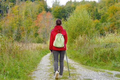 What is Mindful Walking? - A Mindful Walker