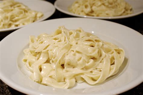 Fettuccine Alfredo Recipe - MakeBetterFood.com