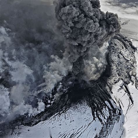 Iceland Volcano The Impact Of The Ash Cloud On Britain